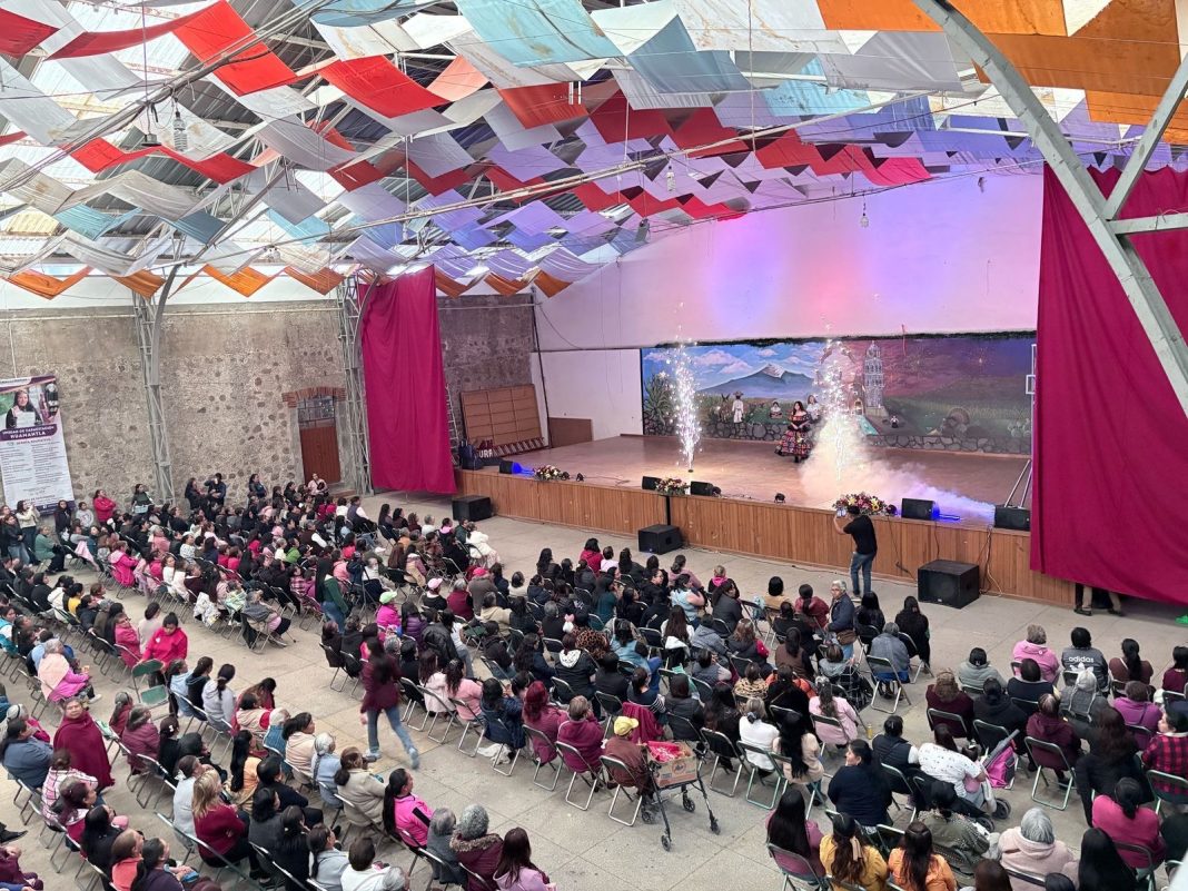 MÁS DE MIL 500 MAMÁS FESTEJAN A LO GRANDE SU DÍA EN IXTENCO