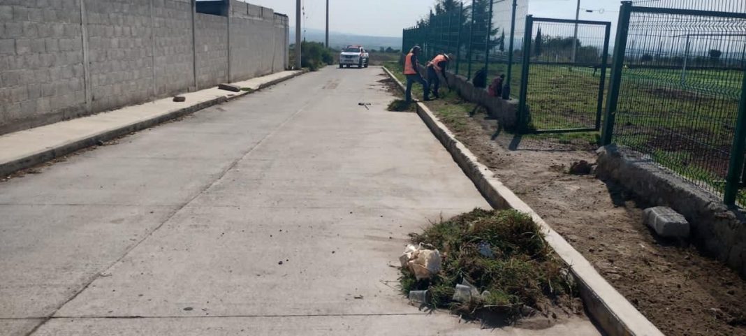 El Gobierno Municipal de Ixtenco refuerza acciones de limpieza y mantenimiento en espacios públicos