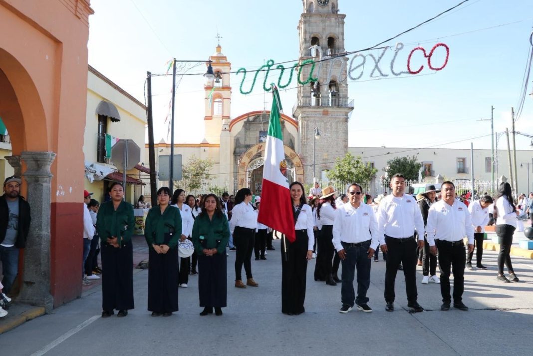 Con gran orgullo se realizó el desfile cívico del 16 de septiembre en Ixtenco