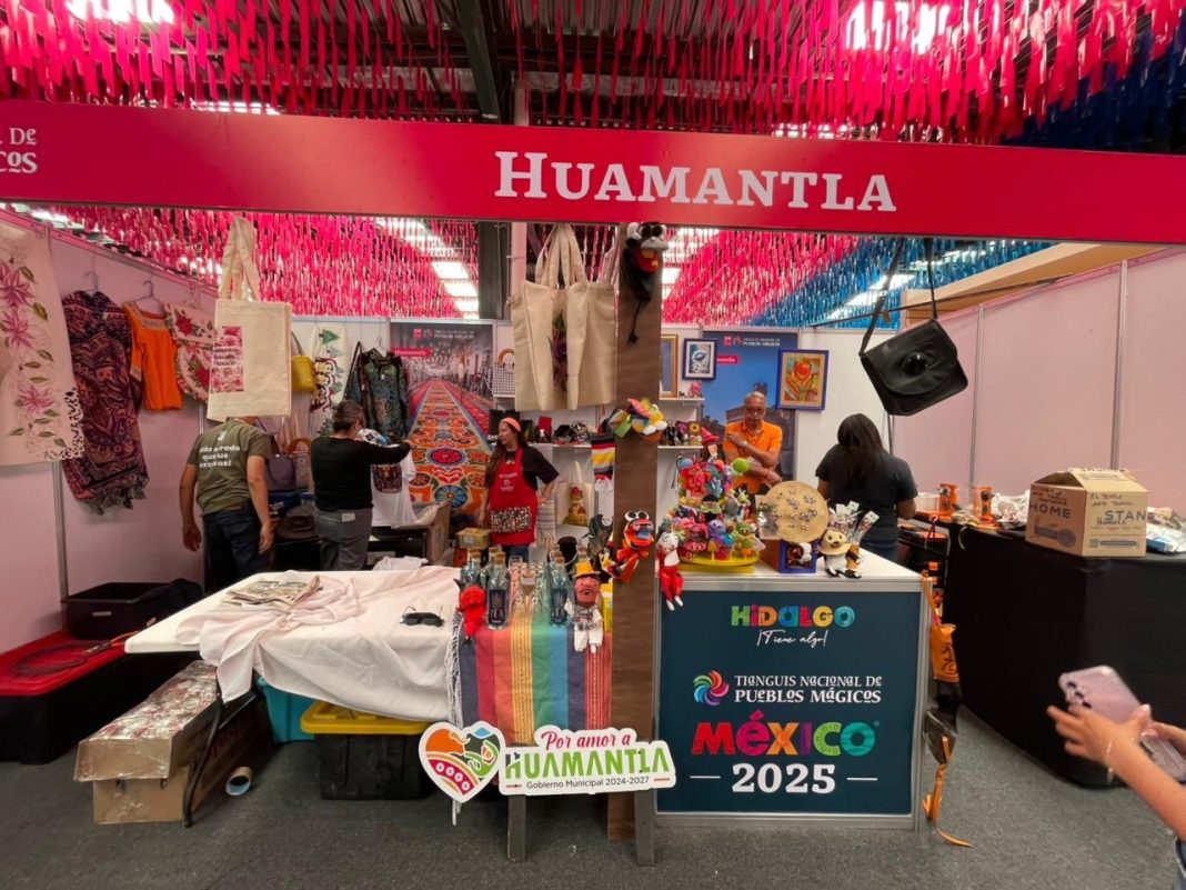 HUAMANTLA FORTALECE SU PRESENCIA EN EL TIANGUIS NACIONAL DE PUEBLOS MÁGICOS 2025