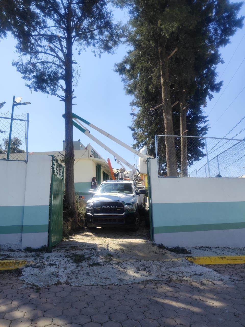 Servicios Municipales mantiene labores permanentes de limpieza en diferentes puntos del municipio