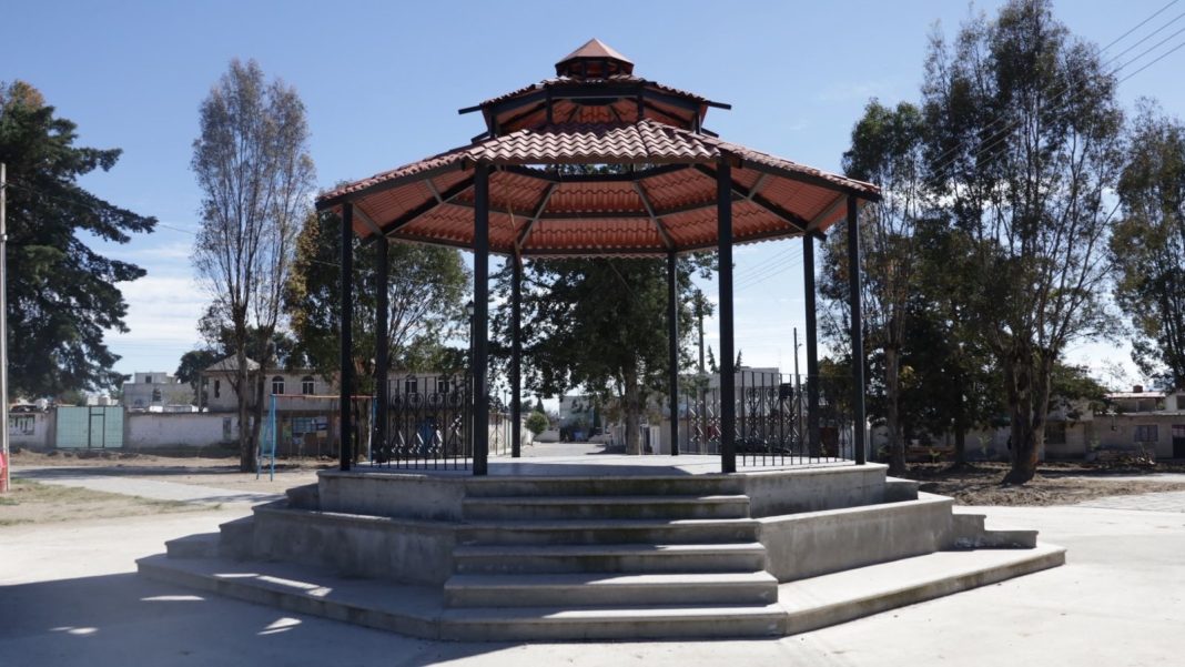 Avanza la renovación del parque público en la colonia José María Morelos; un compromiso cumplido con la ciudadanía huamantleca