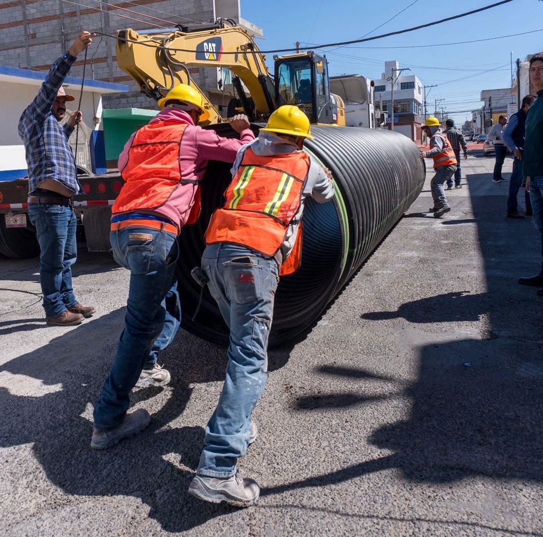 JAVIER RIVERA ARRANCA CONSTRUCCIÓN DE DRENAJE PROFUNDO ESPERADO POR MÁS DE 40 AÑOS EN APIZACO