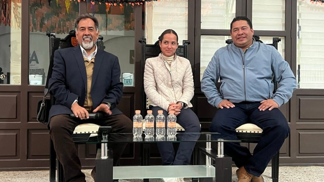 🎥🐂 Una tarde llena de pasión, cultura y tradición se vivió ayer en el patio de la Presidencia Municipal de Atltzayanca, durante la plática taurina “¡Una tarde con Paola!” 🇲🇽✨