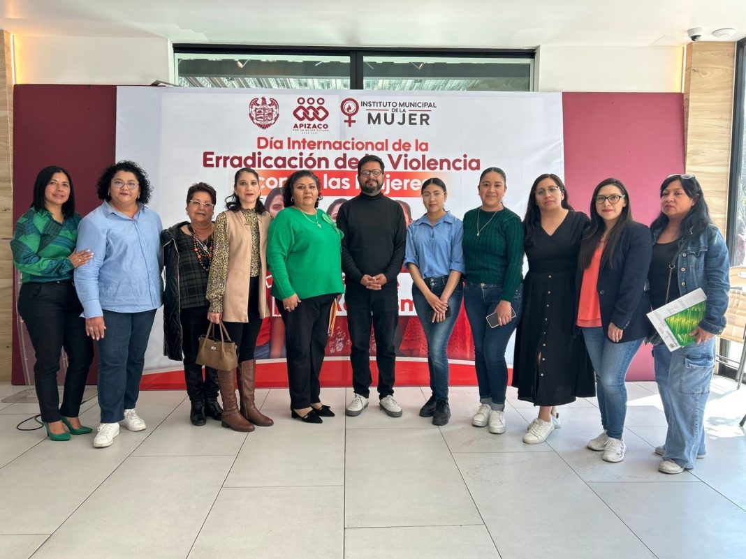 JAVIER RIVERA REFRENDA SU COMPROMISO CON LA ERRADICACIÓN DE LA VIOLENCIA Y LA EQUIDAD DE GÉNERO EN APIZACO