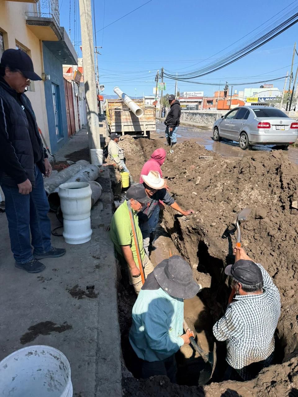 CAPAMH atiende fuga en calle Juárez Norte y suspende temporalmente operación del pozo Benito Juárez