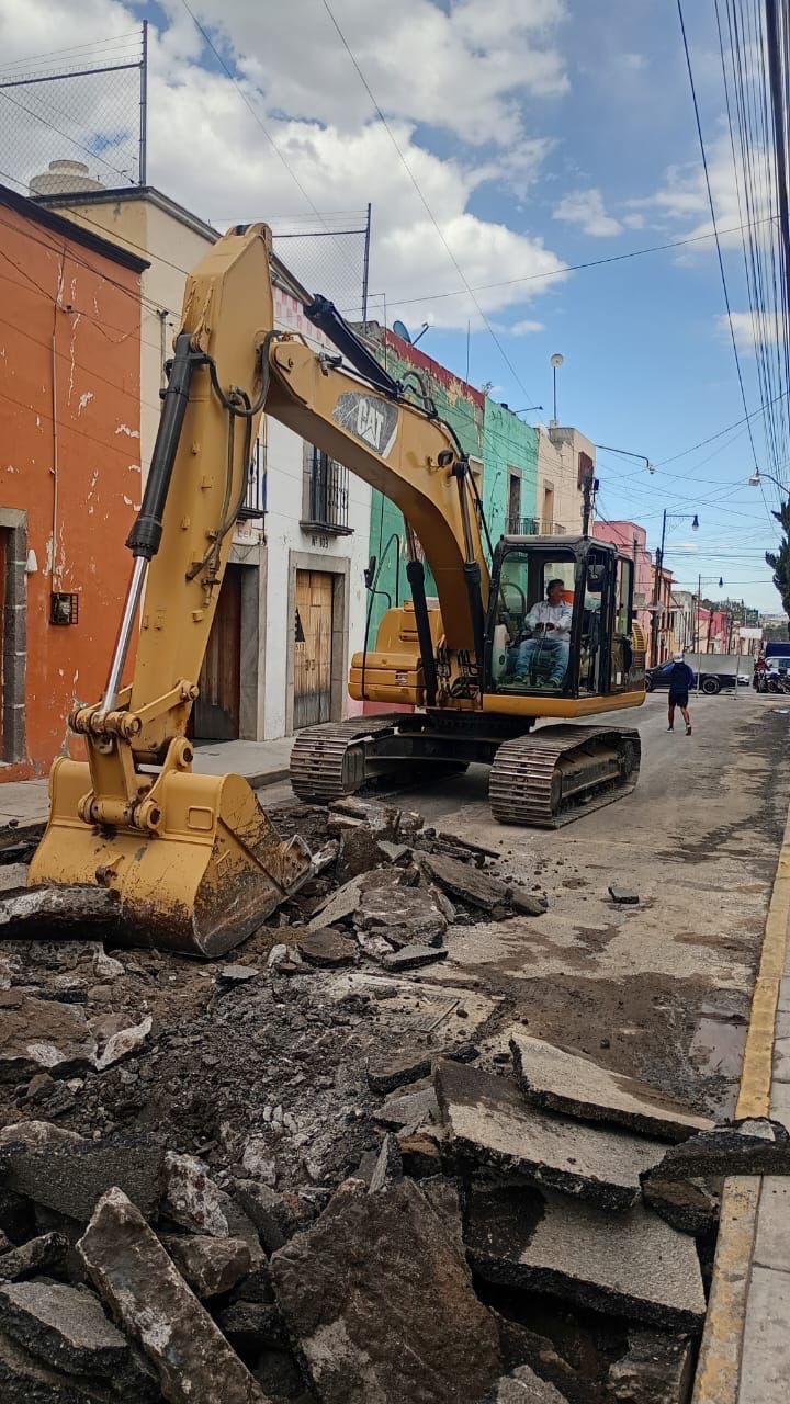 CAPAMH ATIENDE FUGAS Y REALIZA TRABAJOS DE MANTENIMIENTO EN DISTINTOS PUNTOS DE HUAMANTLA