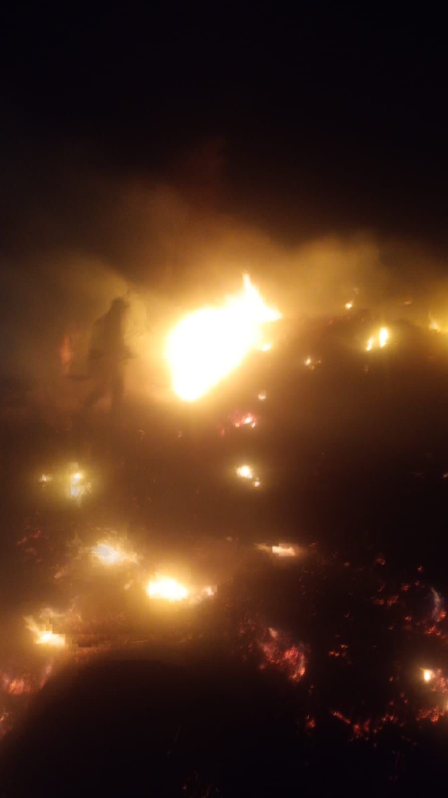 Sofocan incendio en camino al cerro de Xalapasco