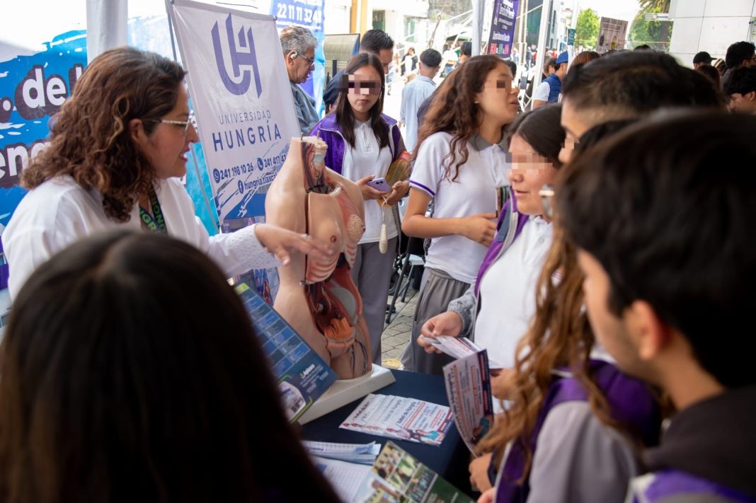 REÚNE APIZACO A 18 UNIVERSIDADES EN LA “EXPO FUTURO UNIVERSITARIO” 2026 PARA ORIENTAR A JÓVENES