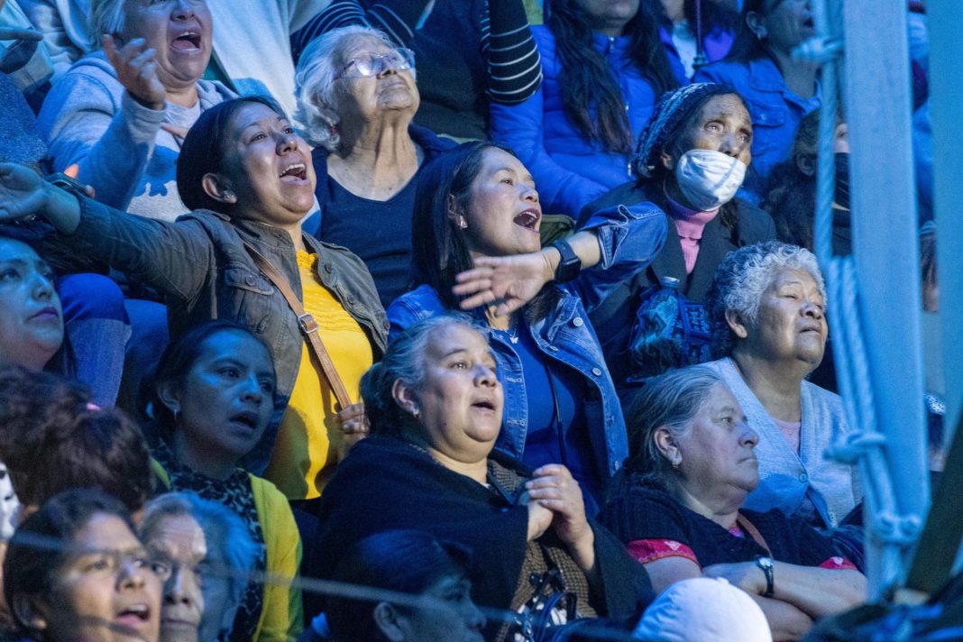 HUAMANTLA VIVIÓ UNA NOCHE HISTÓRICA: MIJARES CONQUISTA CORAZONES EN UN INOLVIDABLE FESTEJO DEL DÍA DE LAS MADRES