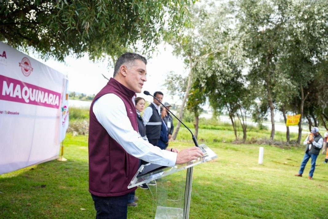 CON LA ENTREGA DE NUEVA MAQUINARIA PARA DESAZOLVE Y LIMPIEZA REFUERZA ALFONSO SÁNCHEZ LA PREVENCIÓN EN TEMPORADA DE LLUVIAS
