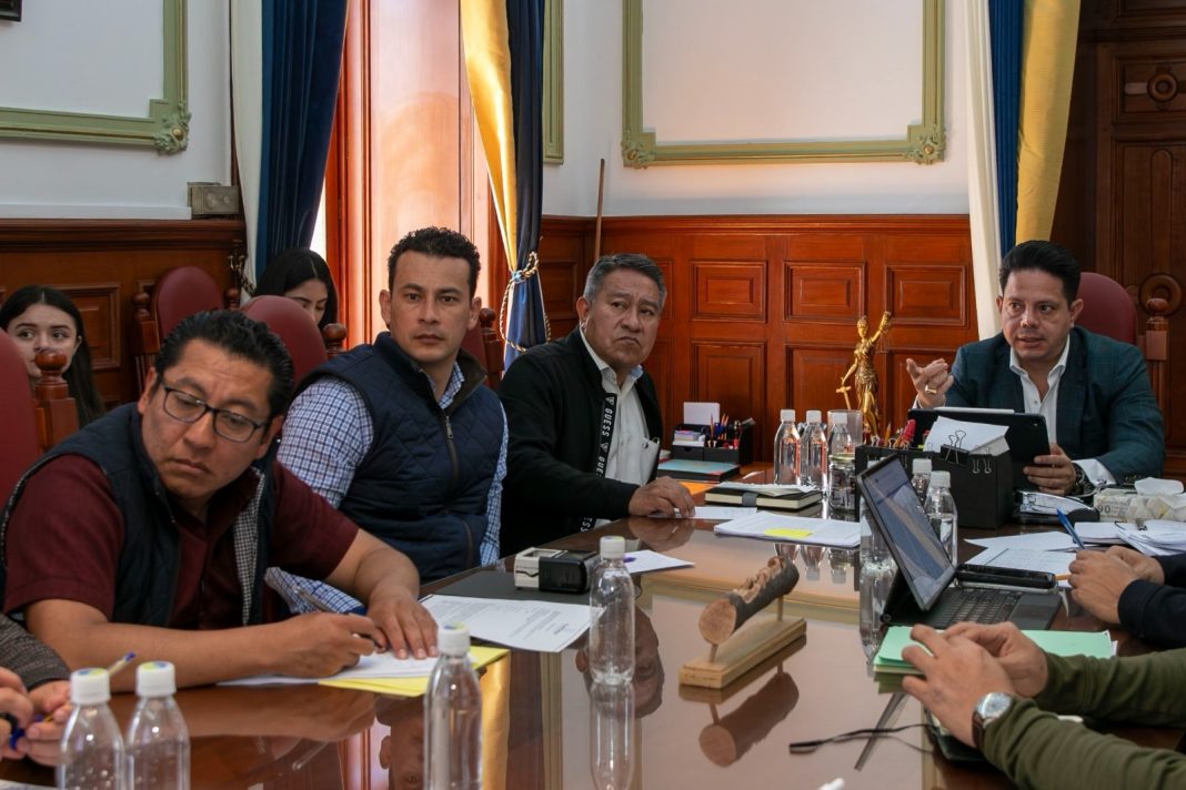 FIRMA ALCALDE DE TLAXCALA CONVENIO INTERINSTITUCIONAL PARA PREVENIR Y PROTEGER AL AMBIENTE DE LA CONTAMINACIÓN