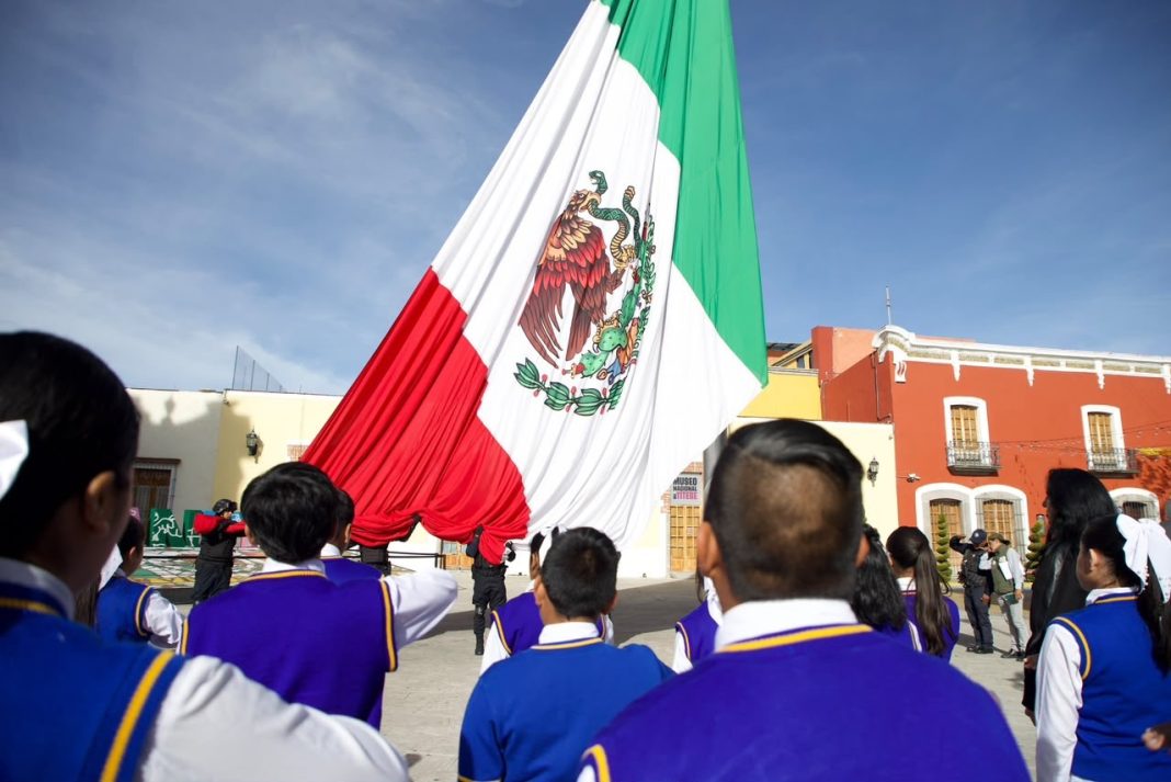 PARTICIPAN LAS COMUNIDADES DE CUAUHTÉMOC Y PILARES, JUNTO CON LA TELESECUNDARIA PORFIRIO DÍAZ EN HOMENAJE CÍVICO