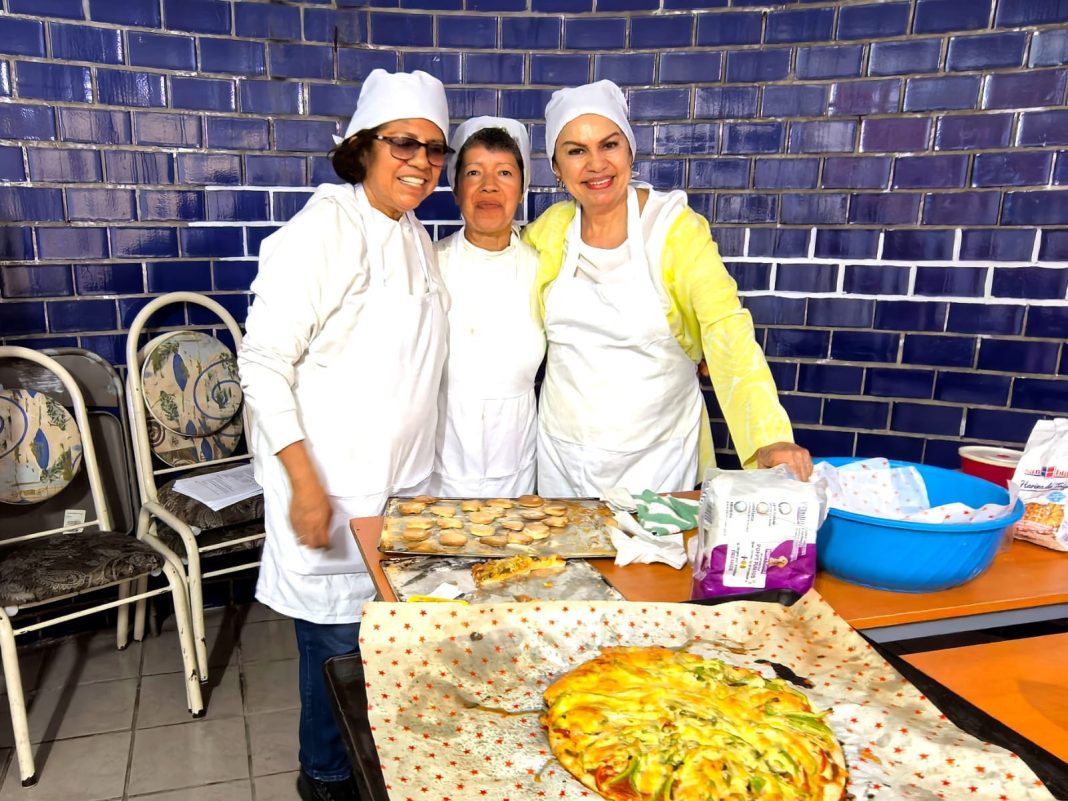 MUJERES APRENDEN A PREPARAR ALIMENTOS ENRIQUECIDOS CON SOYA Y AGRADECEN CAPACITACIÓN GRATUITA DEL AYUNTAMIENTO DE TLAXCALA